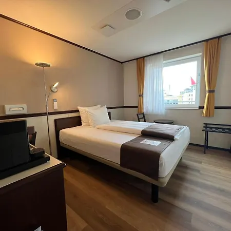 Toyoko Hauptbahnhof Отель 3*