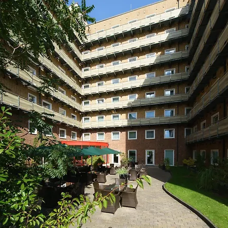 Toyoko Hauptbahnhof Hotel 3*