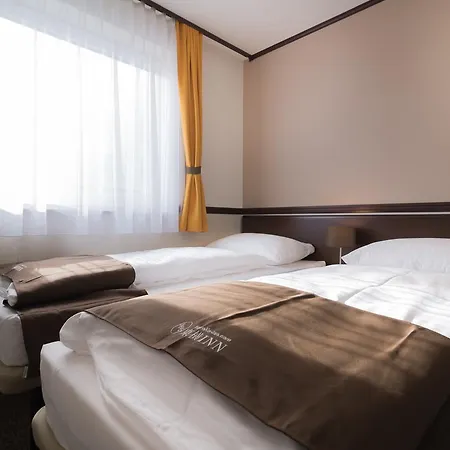 Toyoko Hauptbahnhof Hotel