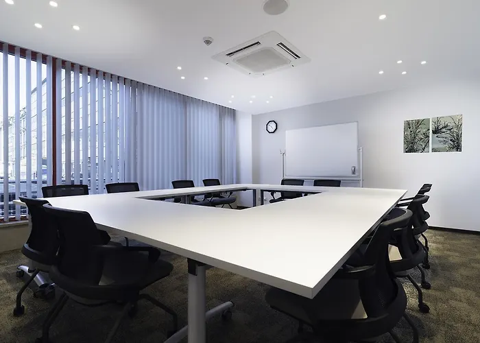 Toyoko Hauptbahnhof Hotel 3*