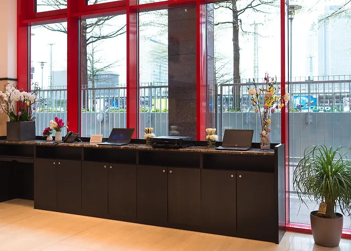 Toyoko Hauptbahnhof Hotel 3*