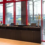 Toyoko Hauptbahnhof Szálloda 3*