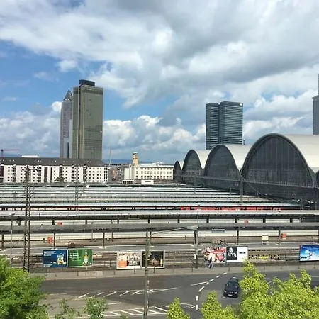 Hotell Toyoko Hauptbahnhof